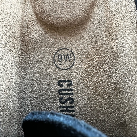 Cushionaire Granola 2 Suede Black Platform Clog Women’s Size 9 W - Picture 13 of 13